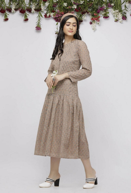 Beige Pleated Kota Hand-Block Printed Dress サイズ XL