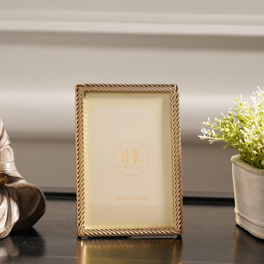 Gold Plated Diagonal Twisted Metal Photo Frame - Small