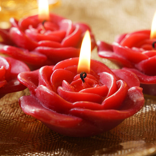 Set of 4 Red Flower Shaped Candles
