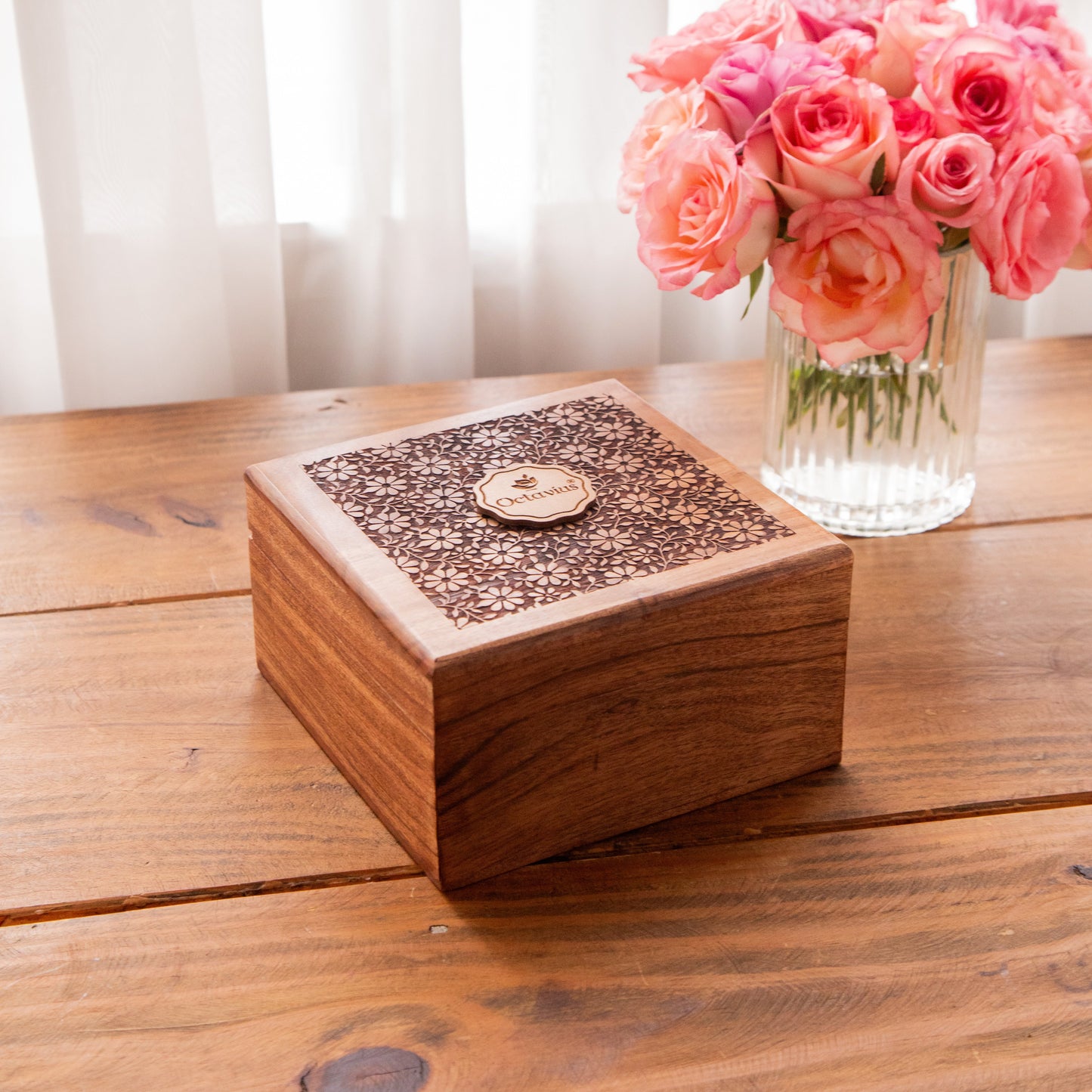Tea Explorers’ Collection in Heritage Bloom Wooden Caddy (80 Enveloped Teabags) 80 Tea Bags