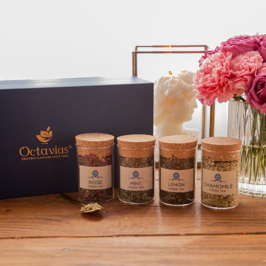 Tea Time Treasure – Tea Lovers Delight (4 Loose Leaf Green Teas with Golden Spoon) 900g
