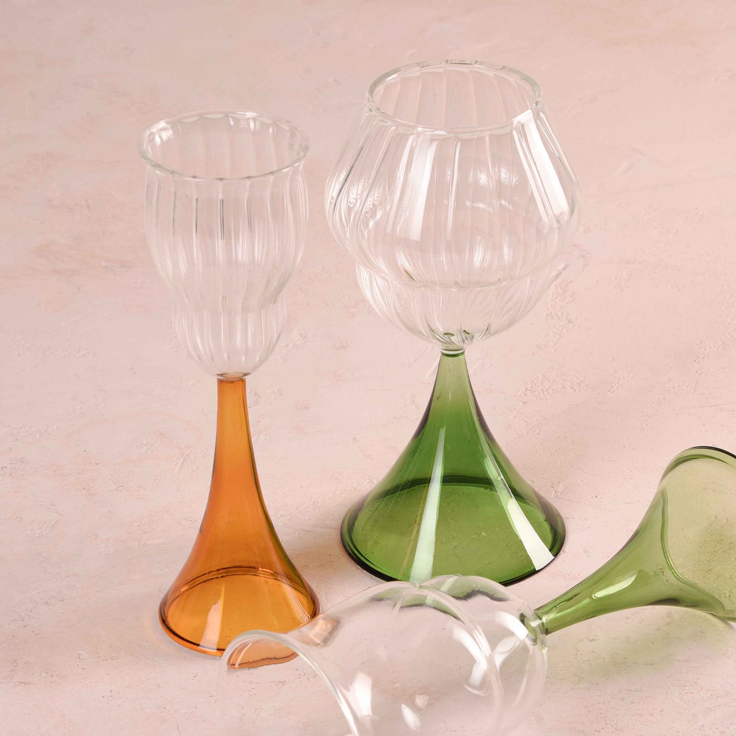 SUNBIRD CHAMPAGNE FLUTES (SET OF 2) 6.6(L) x 6.6(B) x 20.7(H); 直径: 6.6