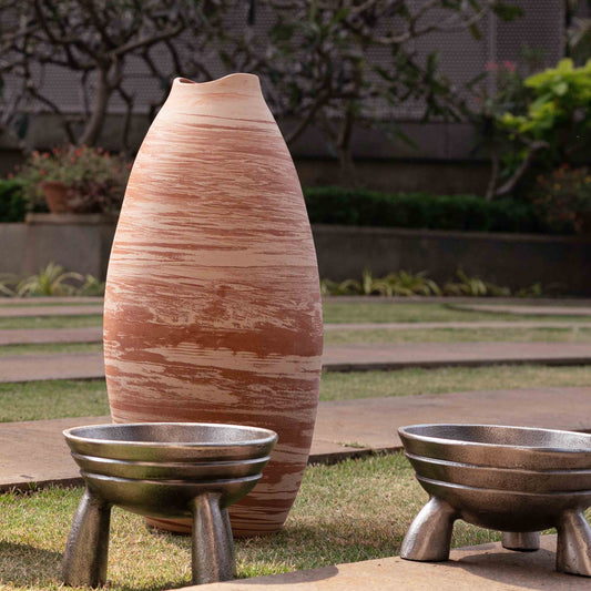DHARINI VASES