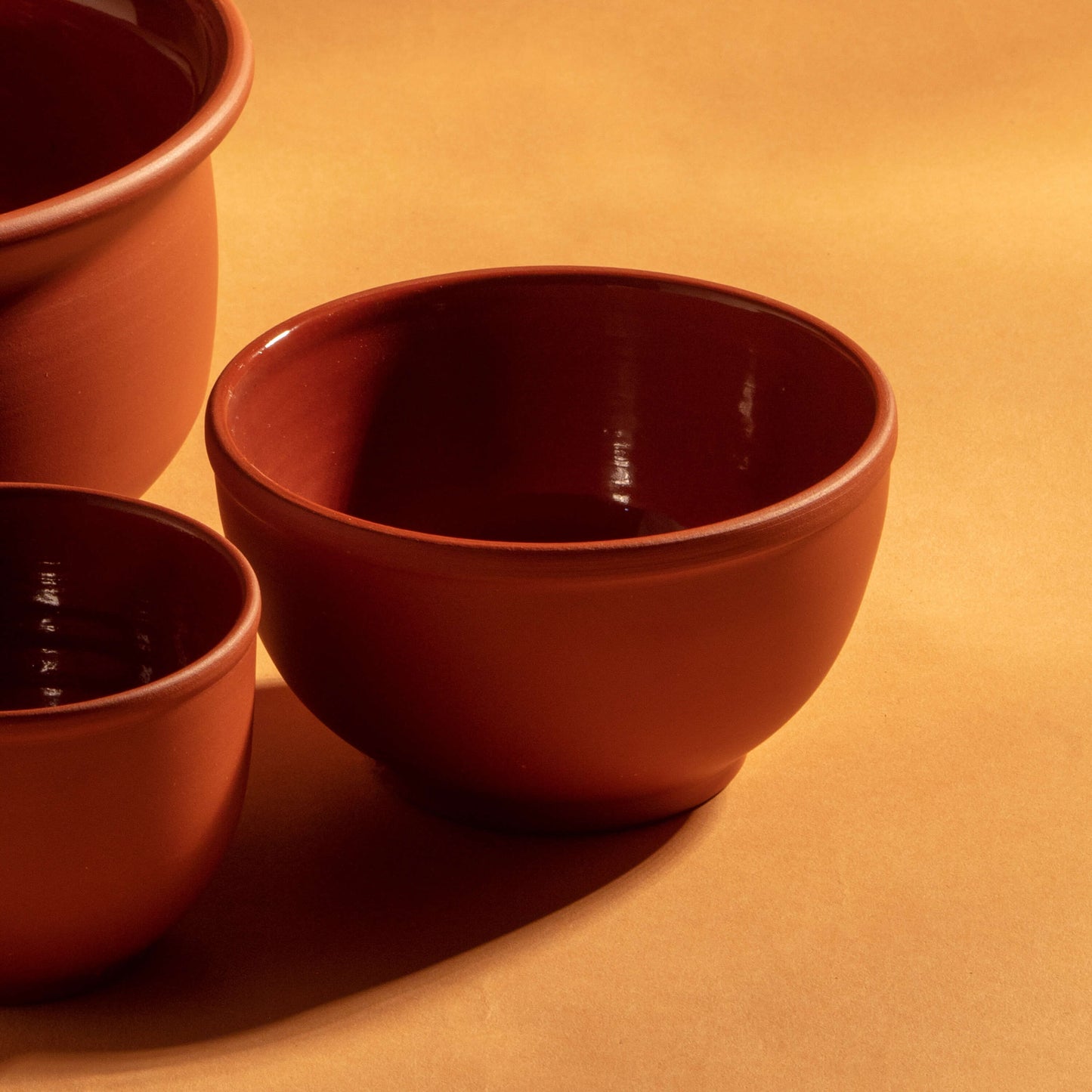 SCARLET BOWL 11.3(長さ) x 11.3(幅) x 6.3(高さ); 直径: 11.3