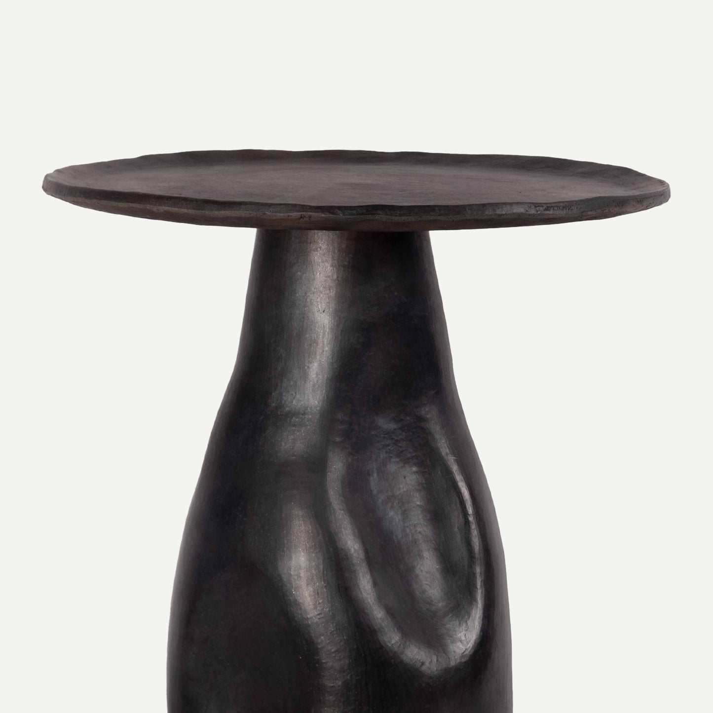 DIMPLE END TABLE 38.2(長さ) x 38.2(幅) x 44.3(高さ)