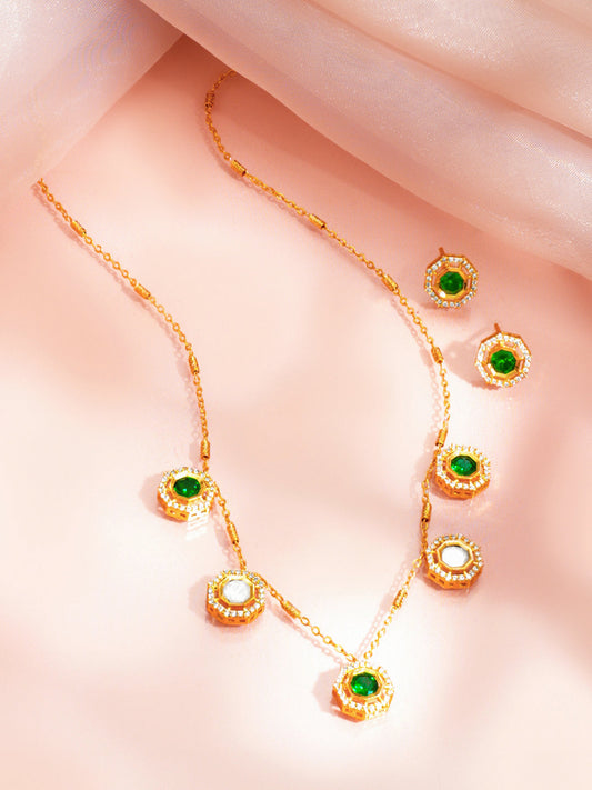 【Rubans】 Gold Plated Emerald Green Cubic Zirconia Charm Necklace Set|ゴールドメッキ エメラルドグリーン キュービックジルコニア チャーム ネックレスセット