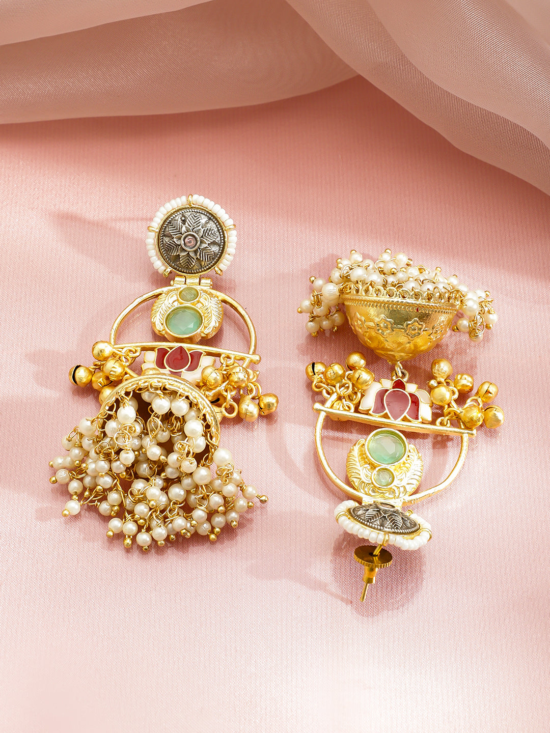Multicolor Pearl Embellished Gold Kashmiri Jhumkas フリーサイズ