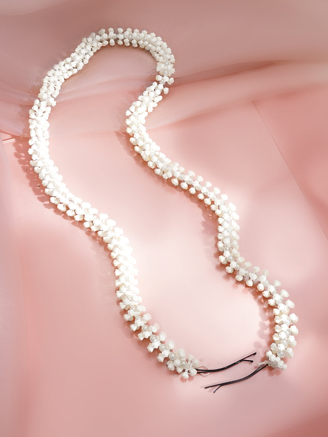 White Bead Cluster Hair Bun Accessory フリーサイズ