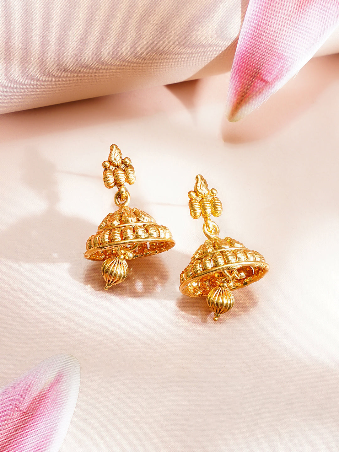 【Rubans】 Gold Plated Traditional Leaf Motif Necklace Set with Jhumkas|ゴールドメッキ トラディショナル リーフモチーフ ネックレスセット(ジュムカ付き)