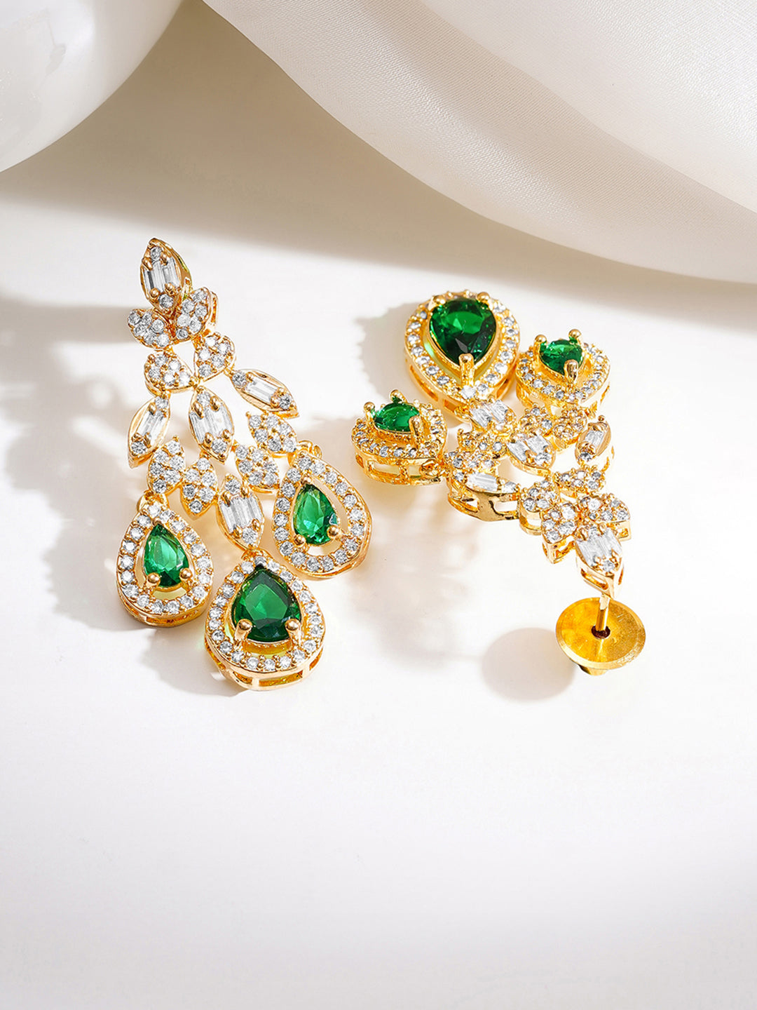 【Rubans】 Gold Plated American Diamond Zirconia Emerald Dangler Earrings|ゴールドメッキ アメリカンダイヤモンド エメラルドカラー ダングラー イヤリング