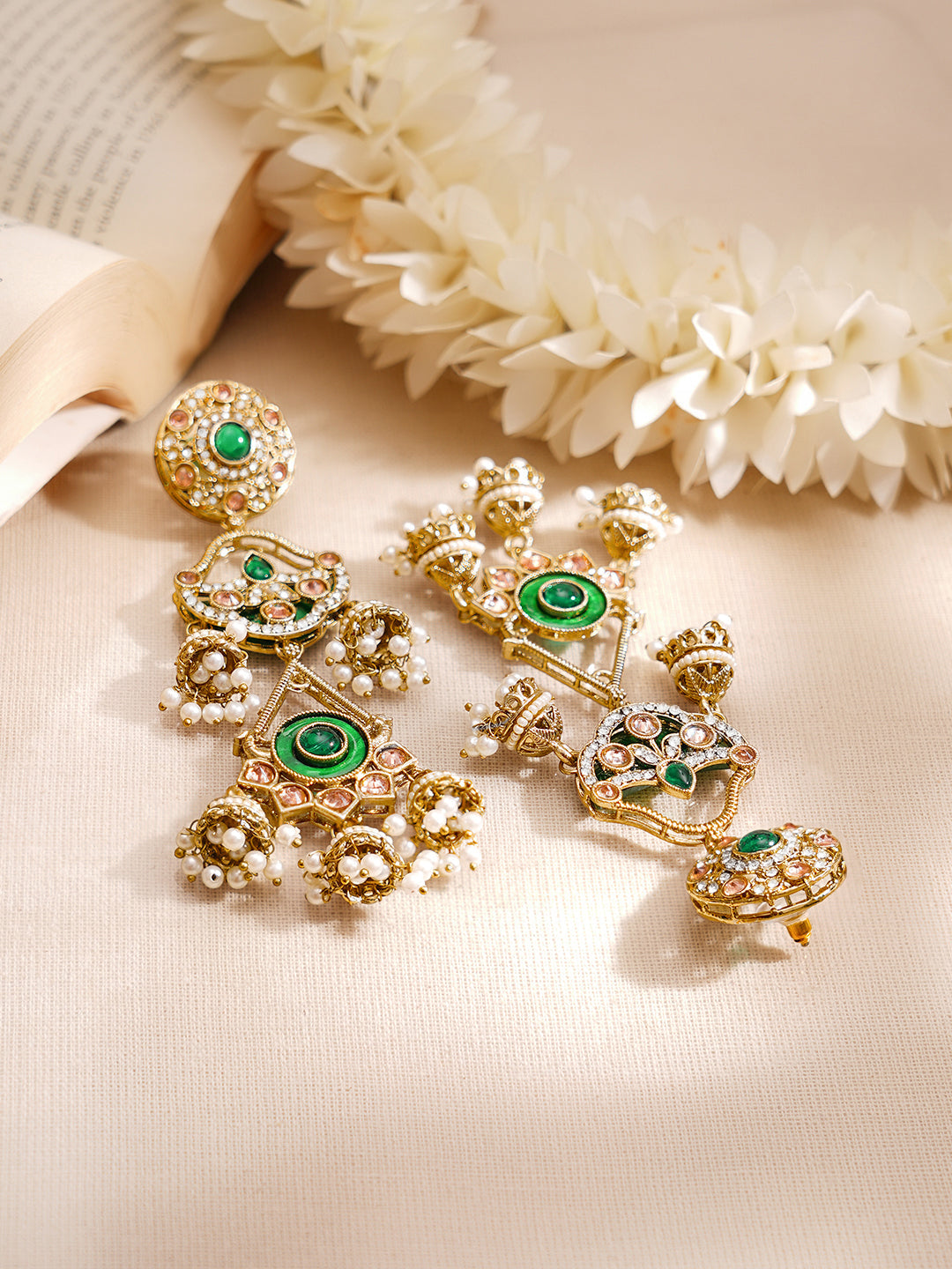 【Rubans】 Gold Plated American Diamond Zirconia Multi Layered Emerald Green Duster Dangler Earrings|ゴールドメッキ アメリカンダイヤモンド マルチレイヤー エメラルドグリーン ダスター ダングラー イヤリング