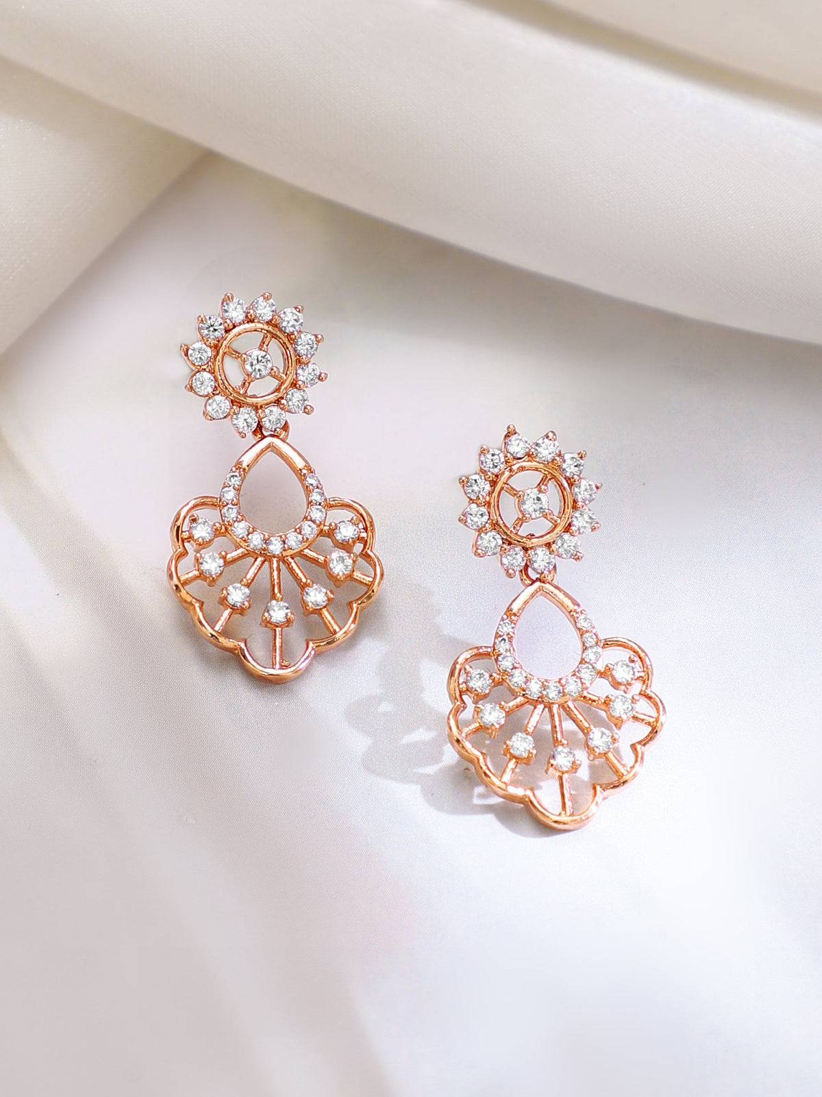 【Rubans】Gold Plated Blush Petal Sparkle Necklace Set|ゴールドメッキ ブラッシュペタル スパークル ネックレスセット