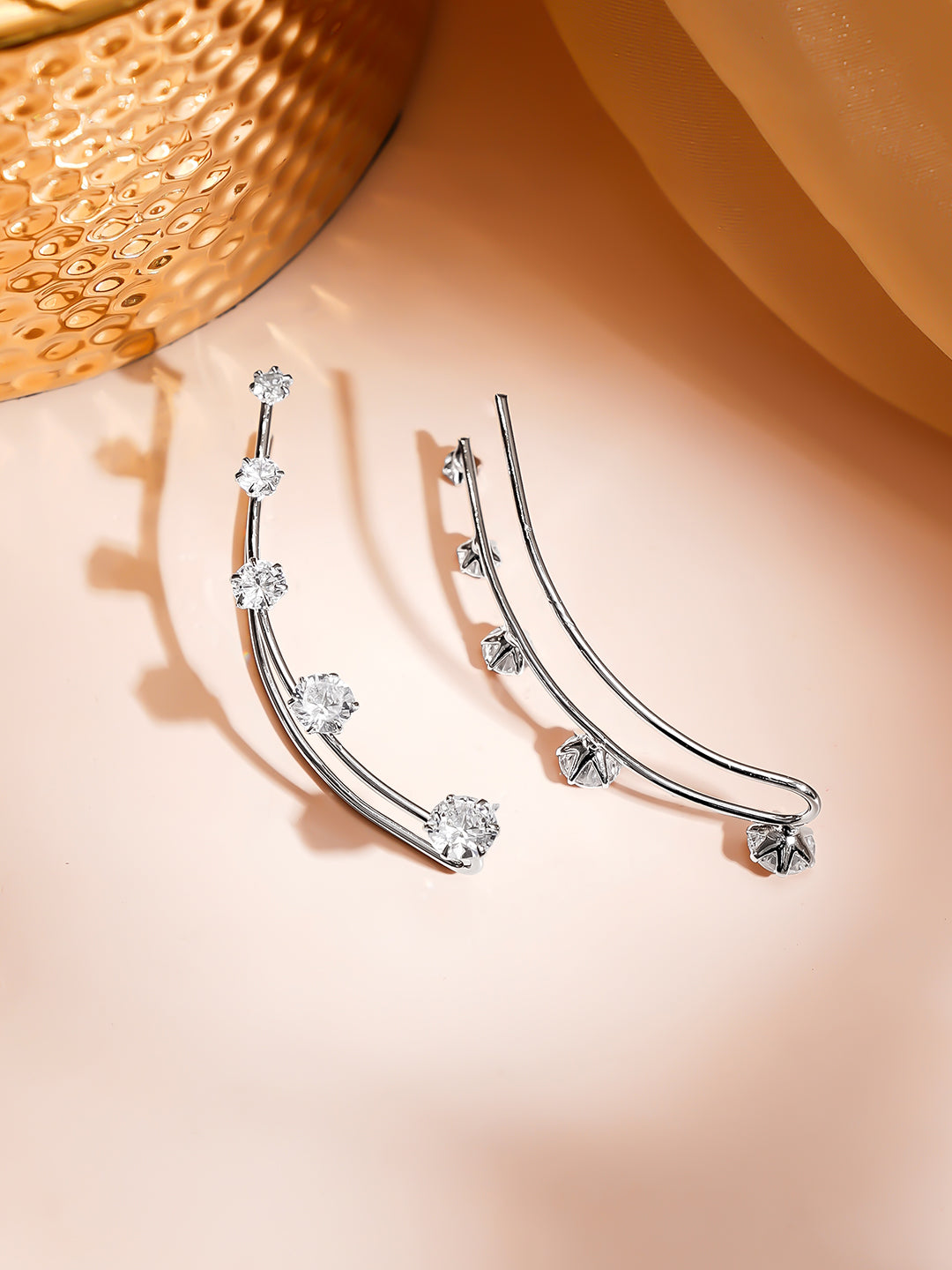 【Rubans】 Rhodium Plated American Diamond Zirconia Ear Cuffs|ロジウムメッキ アメリカンダイヤモンド ジルコニア イヤカフ(長さ 5.5 cm)