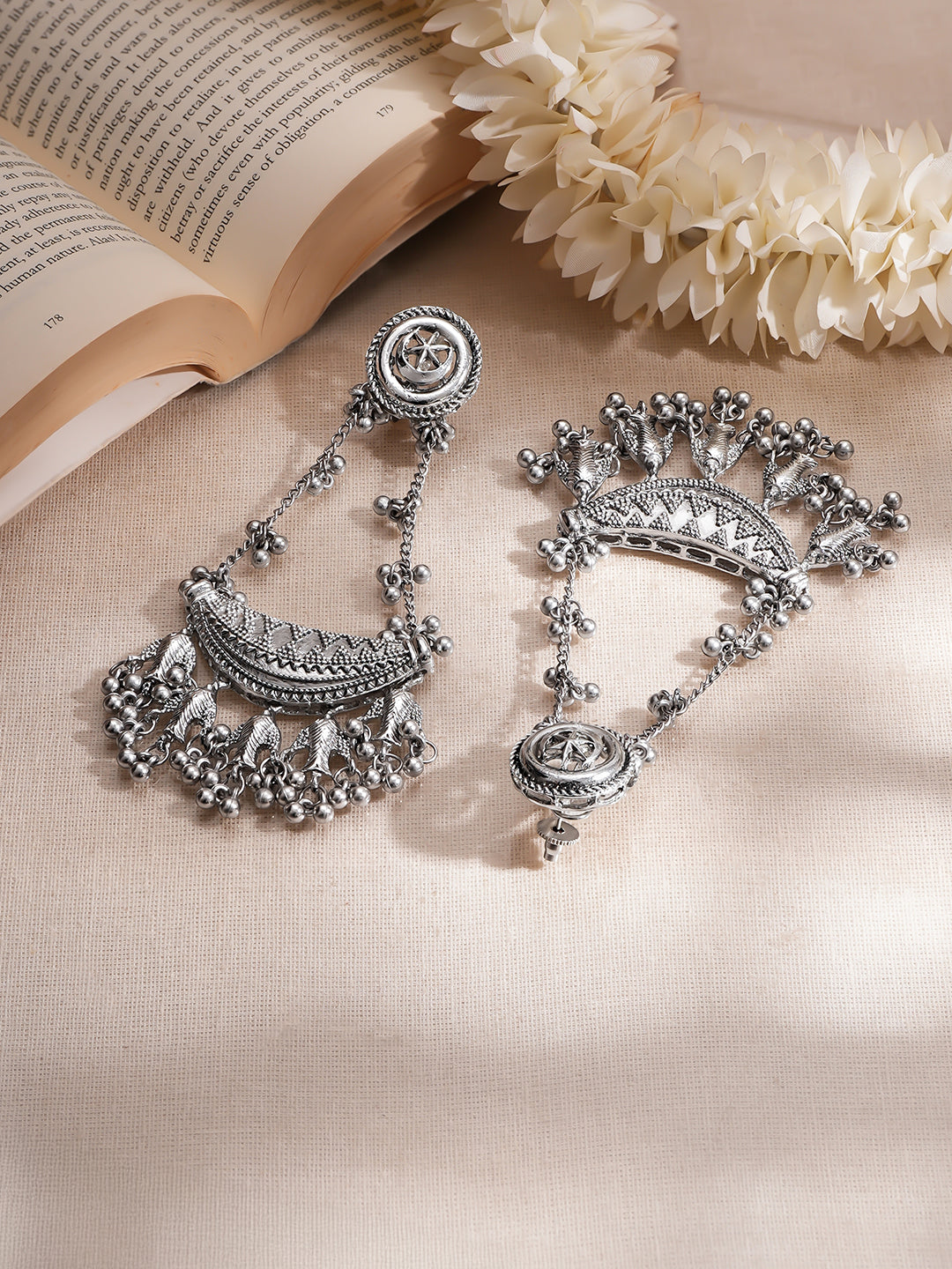 【Rubans】Oxidized half-moon ghungroo beads Earrings|オキシダイズド ハーフムーン グングルー ビーズ ピアス