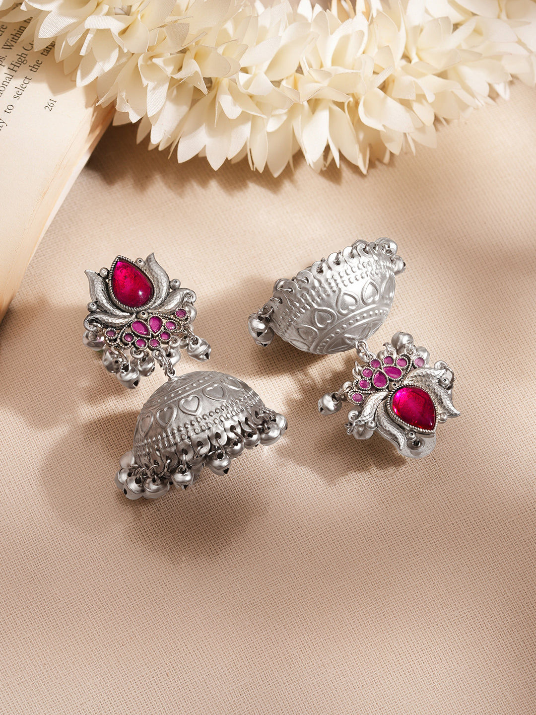 【Rubans】 Oxidised Lotus Ruby Charm Jhumka Earrings|オキシダイズド ロータス ルビーチャーム ジュムカ イヤリング