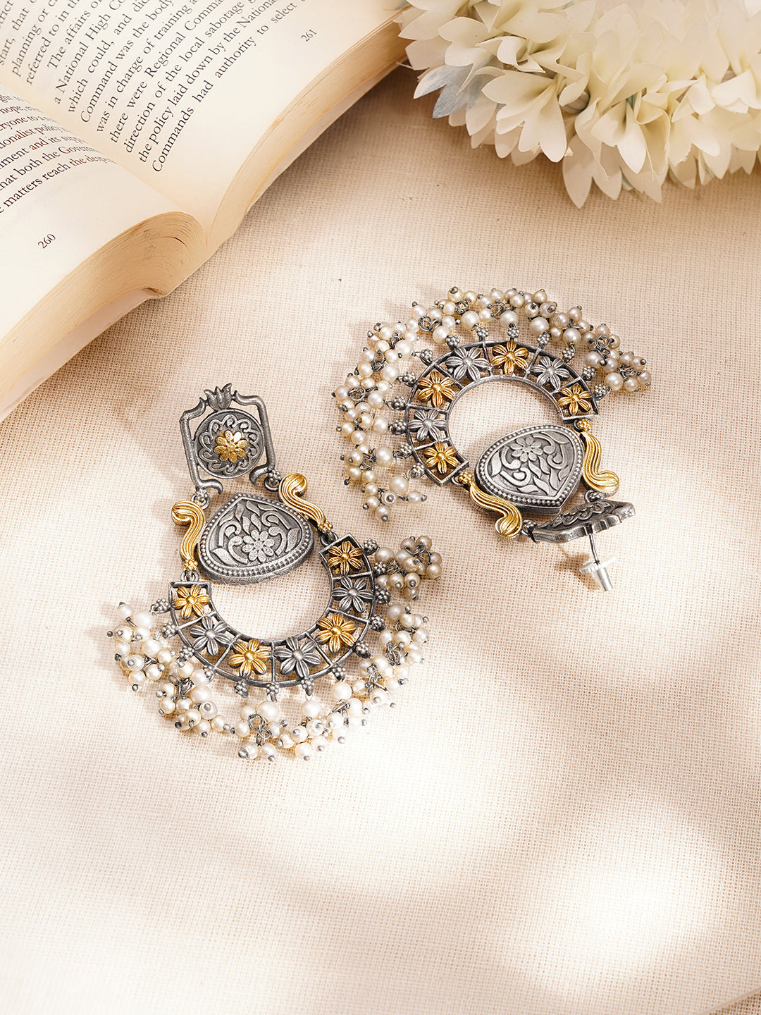 【Rubans】 Oxidised Floral Design Kundan Dangler Earrings|オキシダイズド フローラル クンダン ダングラー イヤリング