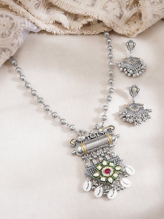 【Rubans】 Oxidised Kundan Cowrie Shell Charm Statement Pendant Necklace Set|オキシダイズド クンダン カウリーシェル チャーム ステートメント ペンダント ネックレスセット
