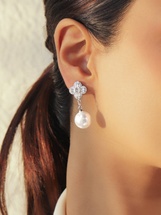 Crystal Pearl Drop Earrings フリーサイズ