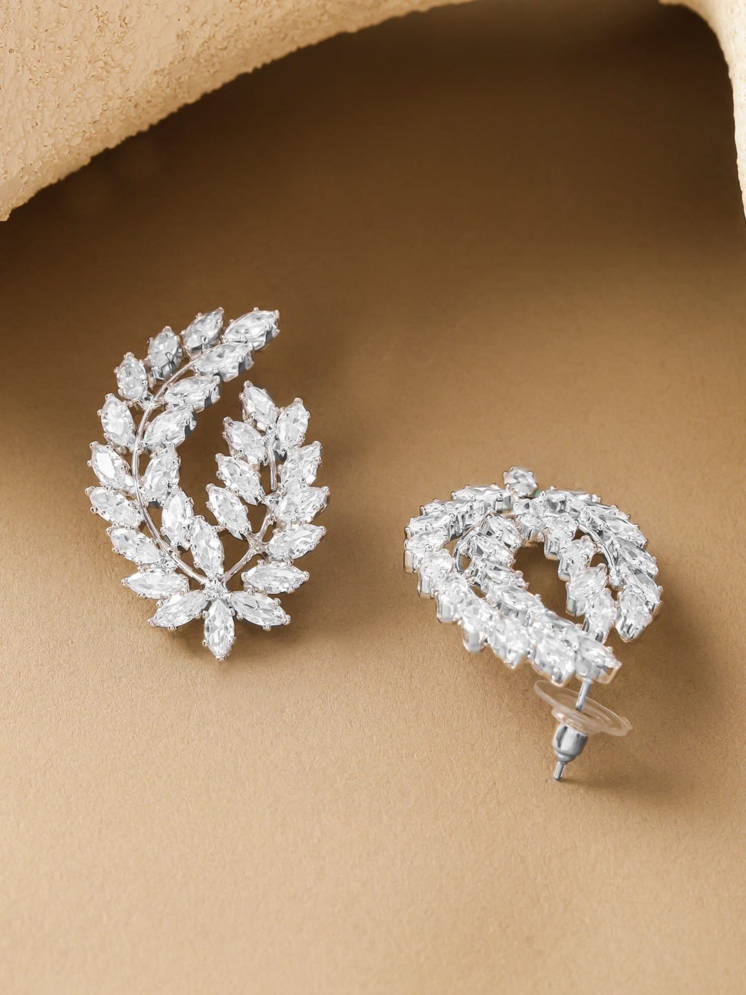 【Rubans】 Studded Leaf Earrings|スタッズ リーフ イヤリング