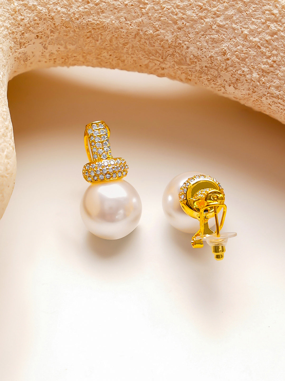 【Rubans】Gold Plated white pearl drop minimal earrings|ゴールドメッキ ホワイトパール ドロップ ミニマルピアス