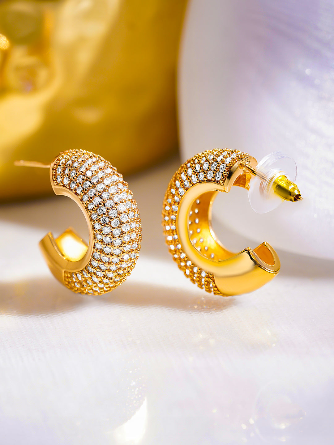 Golden Pave Glow Hoop Earrings フリーサイズ