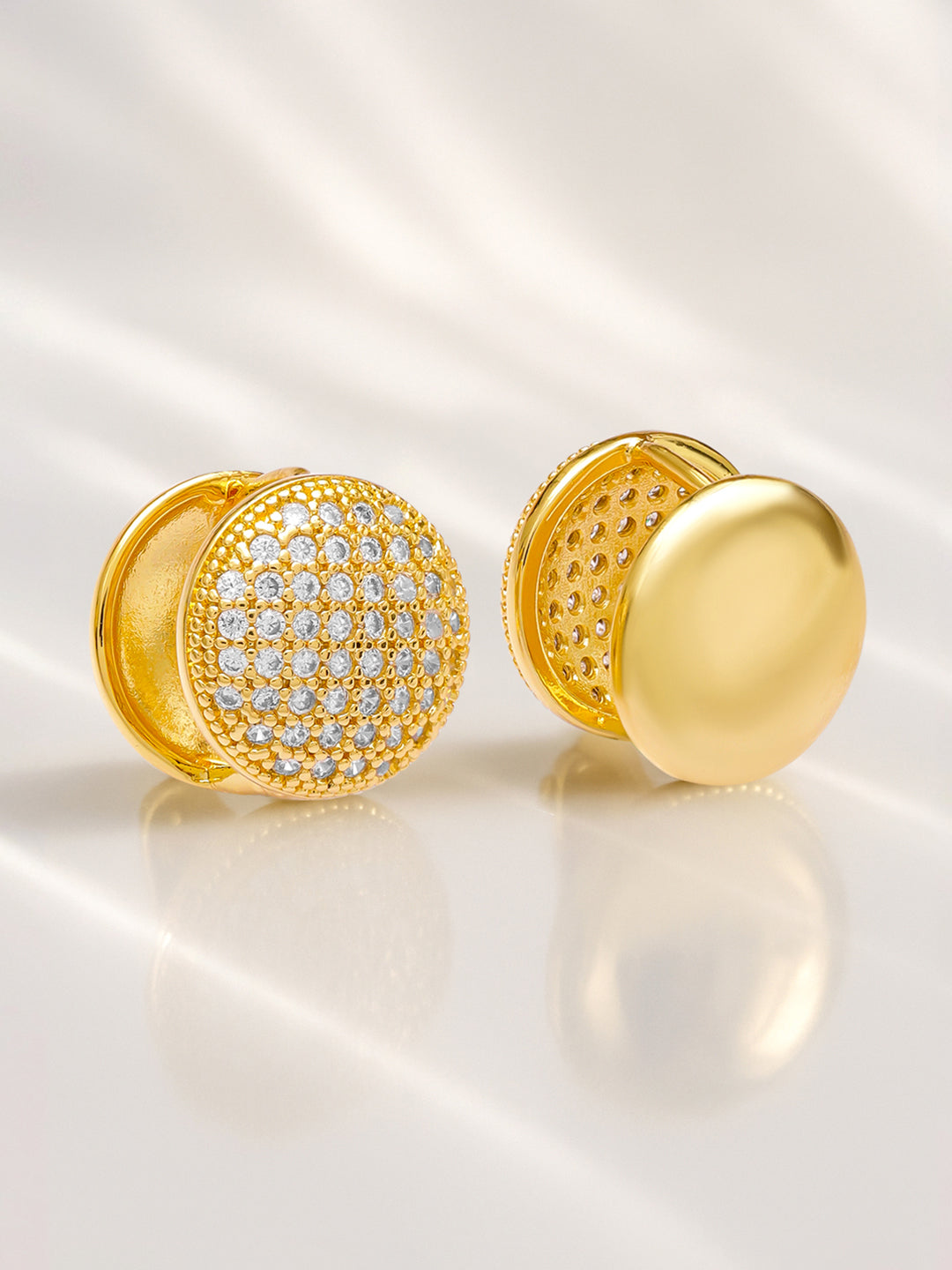 【Rubans】 Gold Pave Studded Round Stud Earrings|ゴールド パヴェ ラウンド スタッドイヤリング