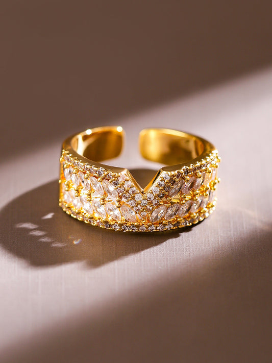 American Diamond Zirconia V-Cut Gold Ring Gold