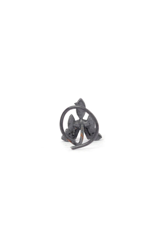 Black Enamel Intricate Ancient Motif Nosepin タイプ ノンホール(クリップ式)