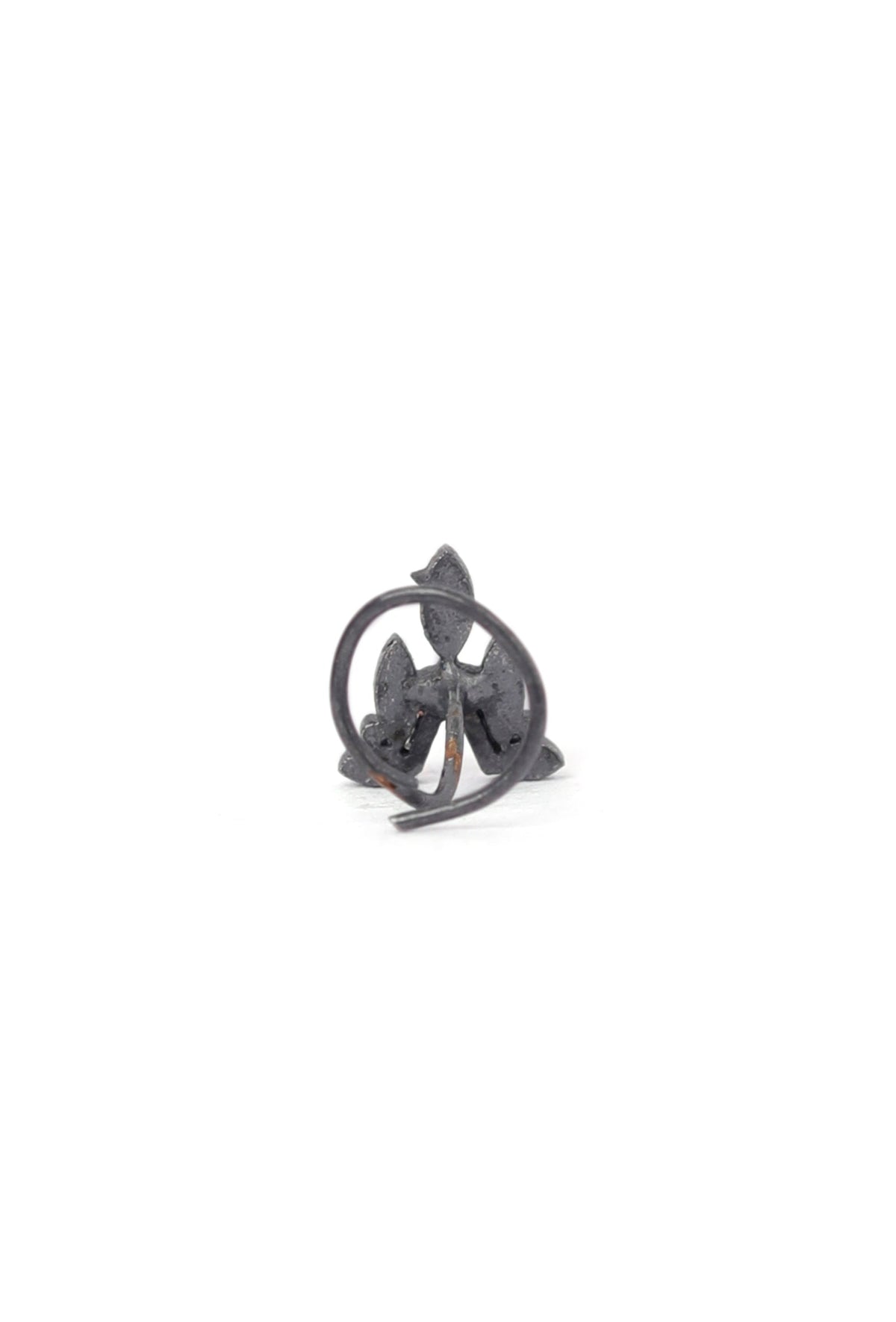 Black Enamel Intricate Ancient Motif Nosepin タイプ ノンホール(クリップ式)