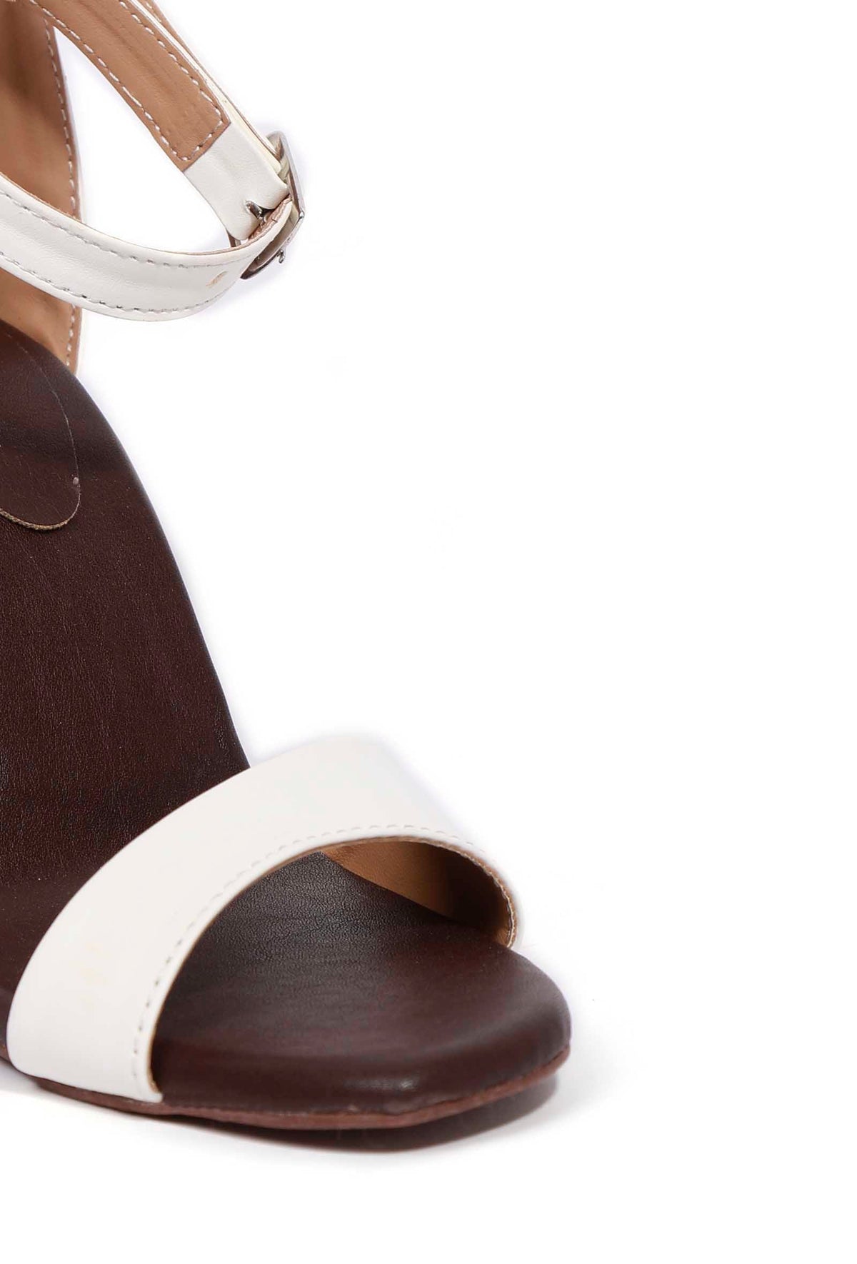 Maria White Strap Cushion Padded Heels サイズ EU36
