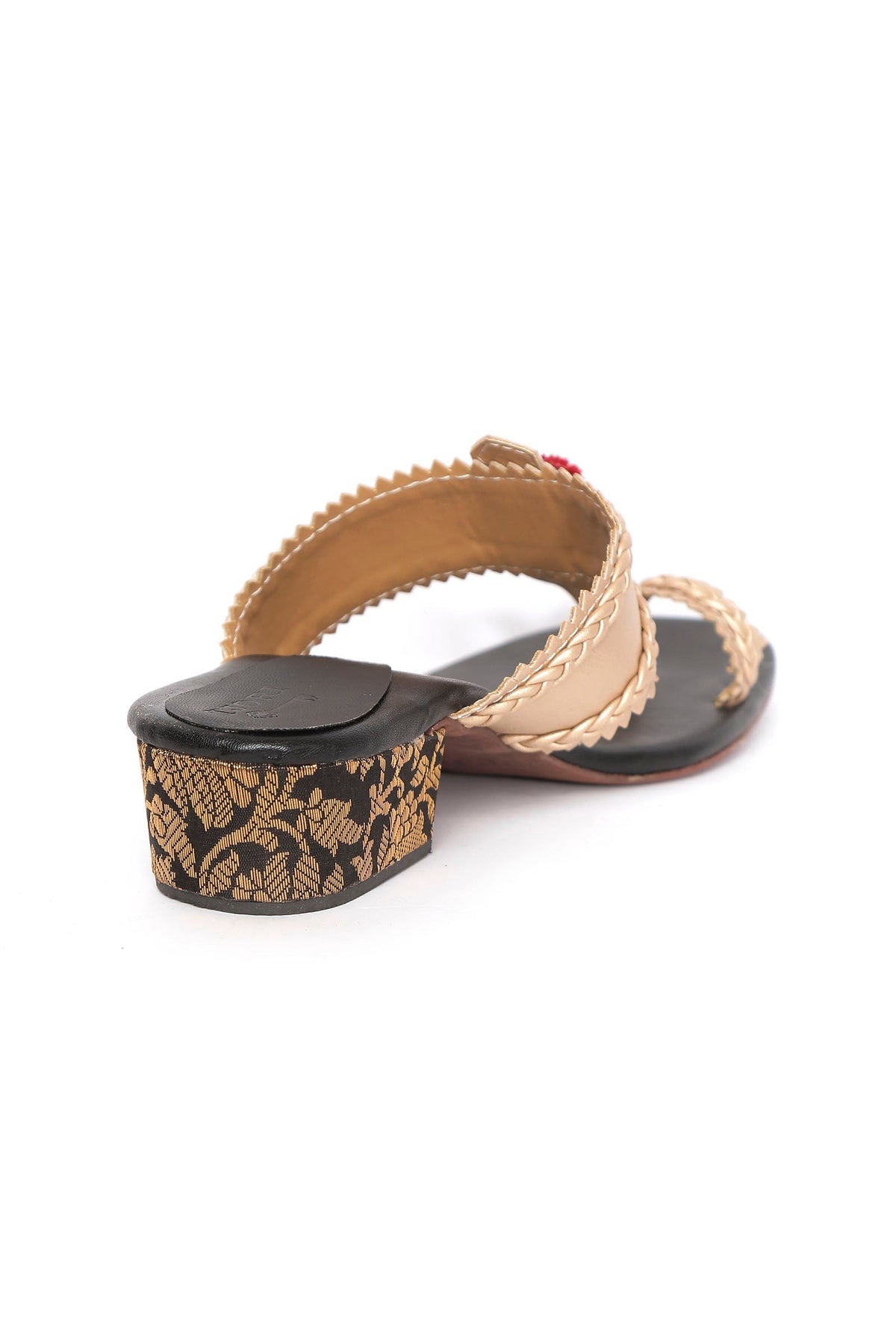 Golden with Black Brocade Kolhapuri Inspired サイズ EU42