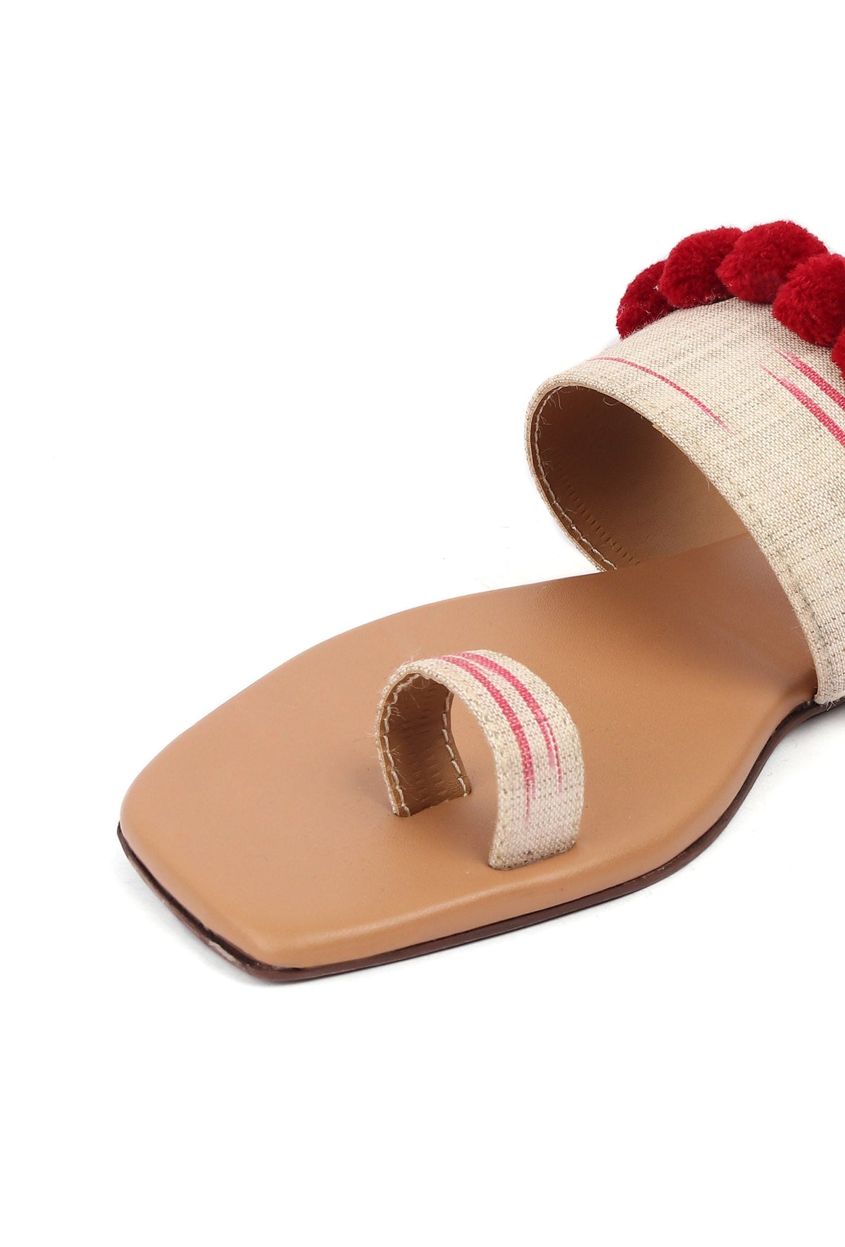 Tawny Brown Ikat One Toe Cruelty Free Leather Flats with Red Pom Pom サイズ EU38