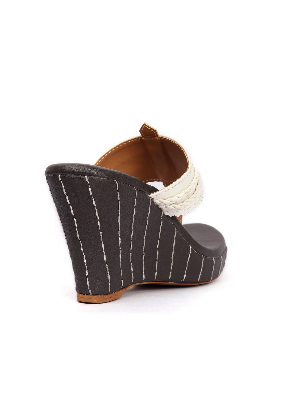Iya White & Black Braided & Fringed One Toe Wedges サイズ EU40