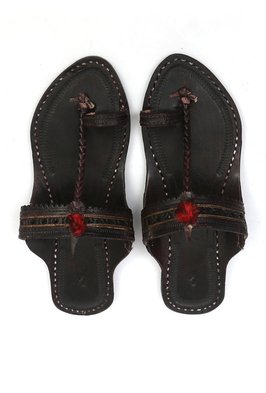 Vanika Tassel Toe-Ring Cruelty-Free Genuine Leather Kolhapur Flats サイズ EU38