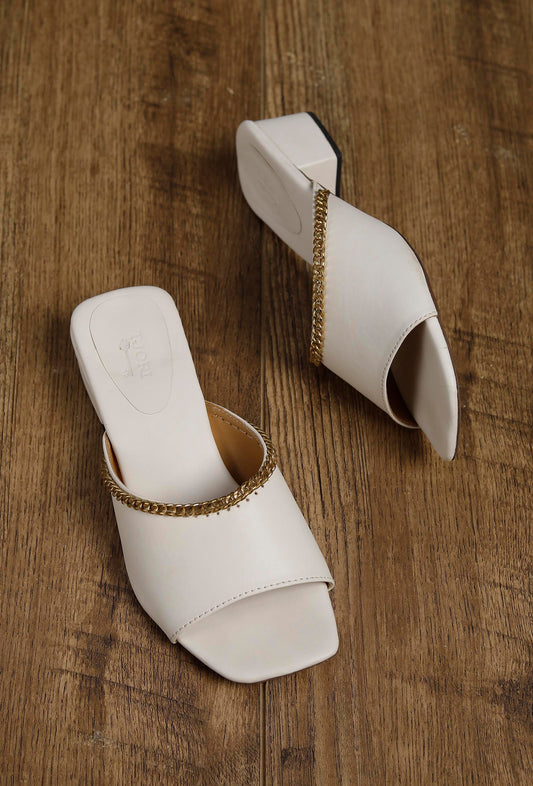 Classic White Chain Cruelty-Free Leather Heels サイズ EU38