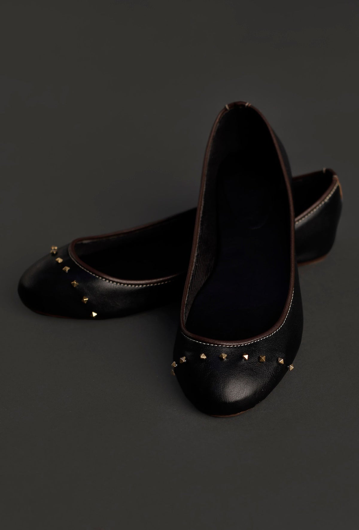 Black Beads Cruelty Free Leather Flat Ballerinas サイズ EU38