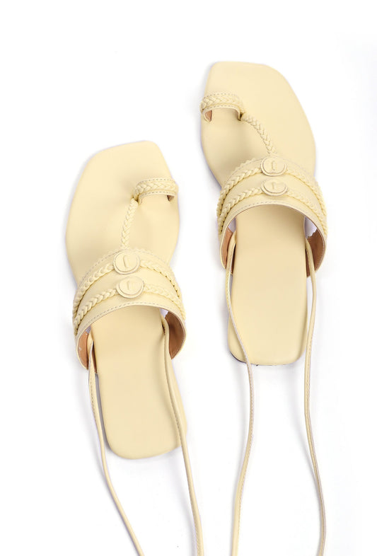 Yellow Kolhapuri Tie Up Flats サイズ EU38