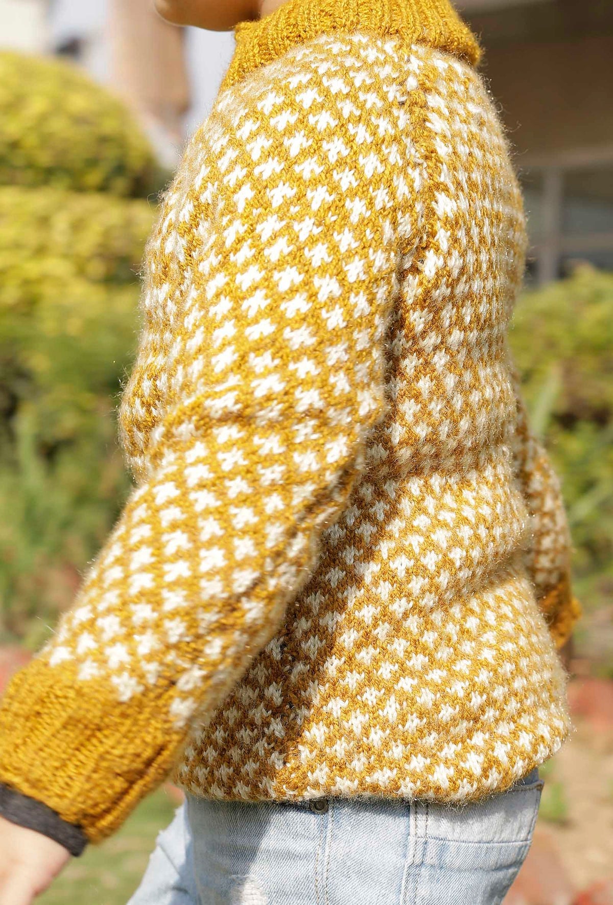 Happy Mustard Yellow Hand Knitted Sweater サイズ 1〜2歳