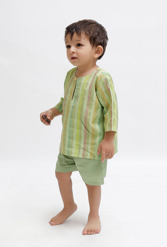 Set of 2: Green Striped Shirt and Green Shorts サイズ 0〜1歳