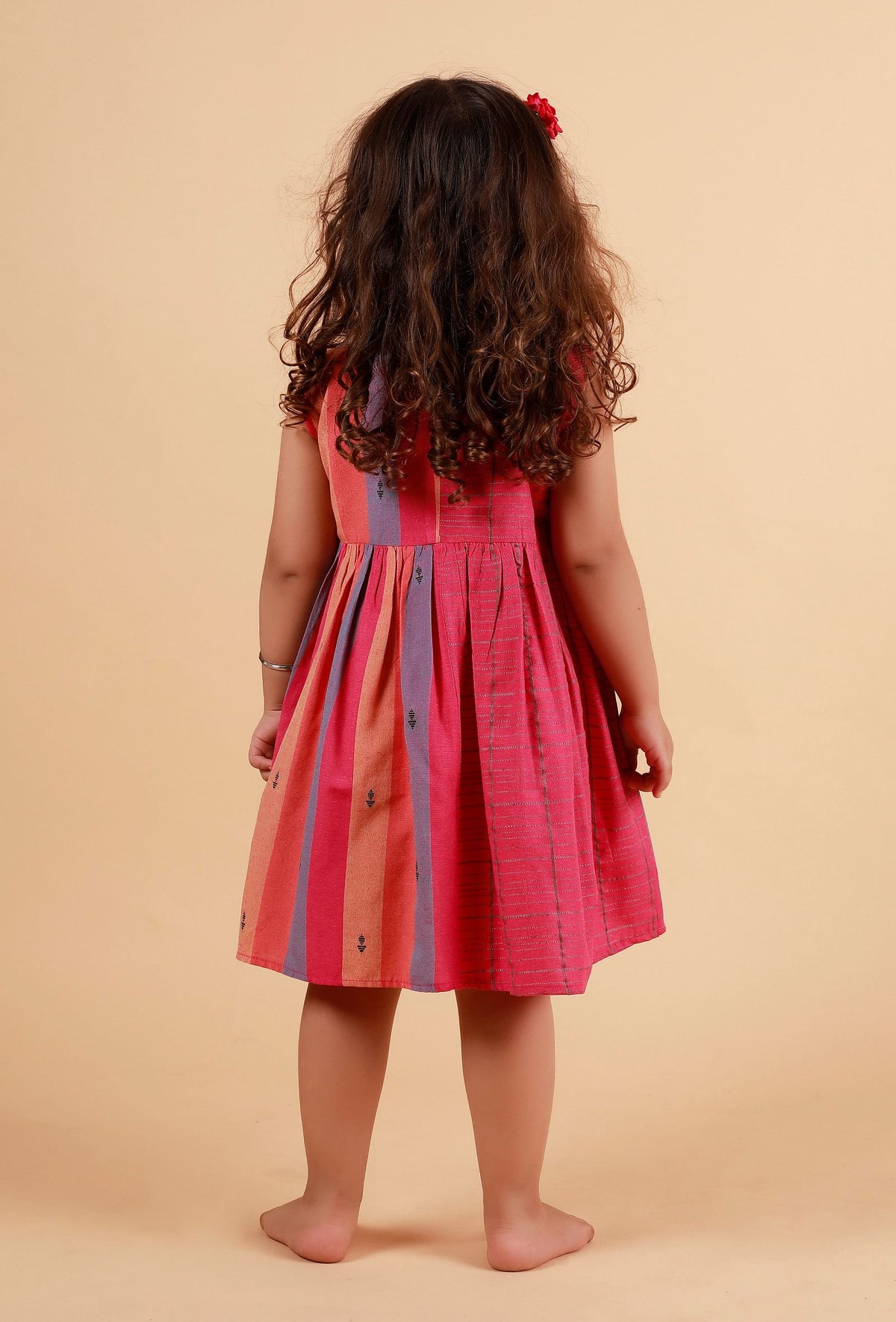 Pink Multicolor Stripe Flared Woven Kurta and Sharara Set サイズ 3〜6か月