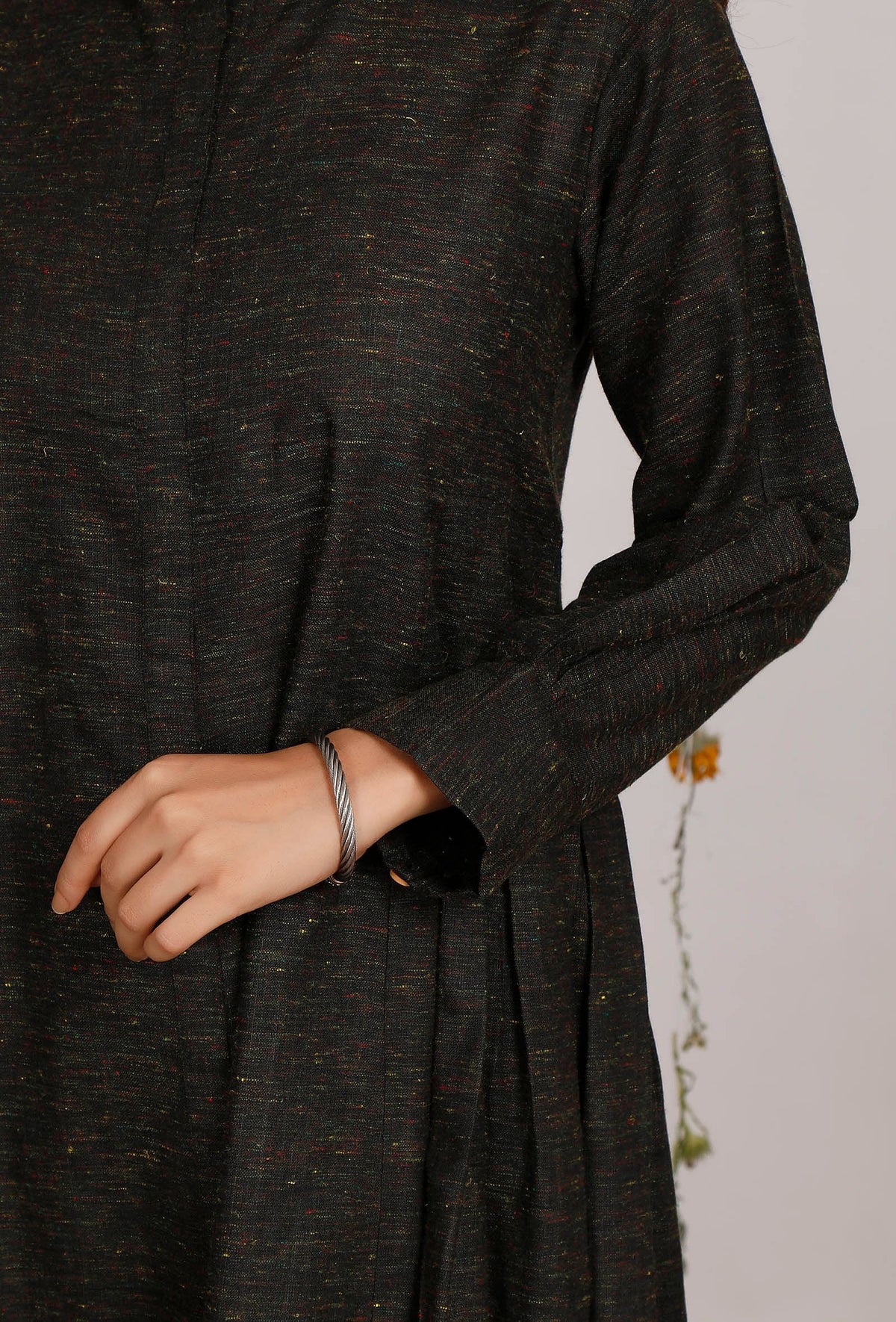 Dark Olive Cotton Khaadi Kurta サイズ S