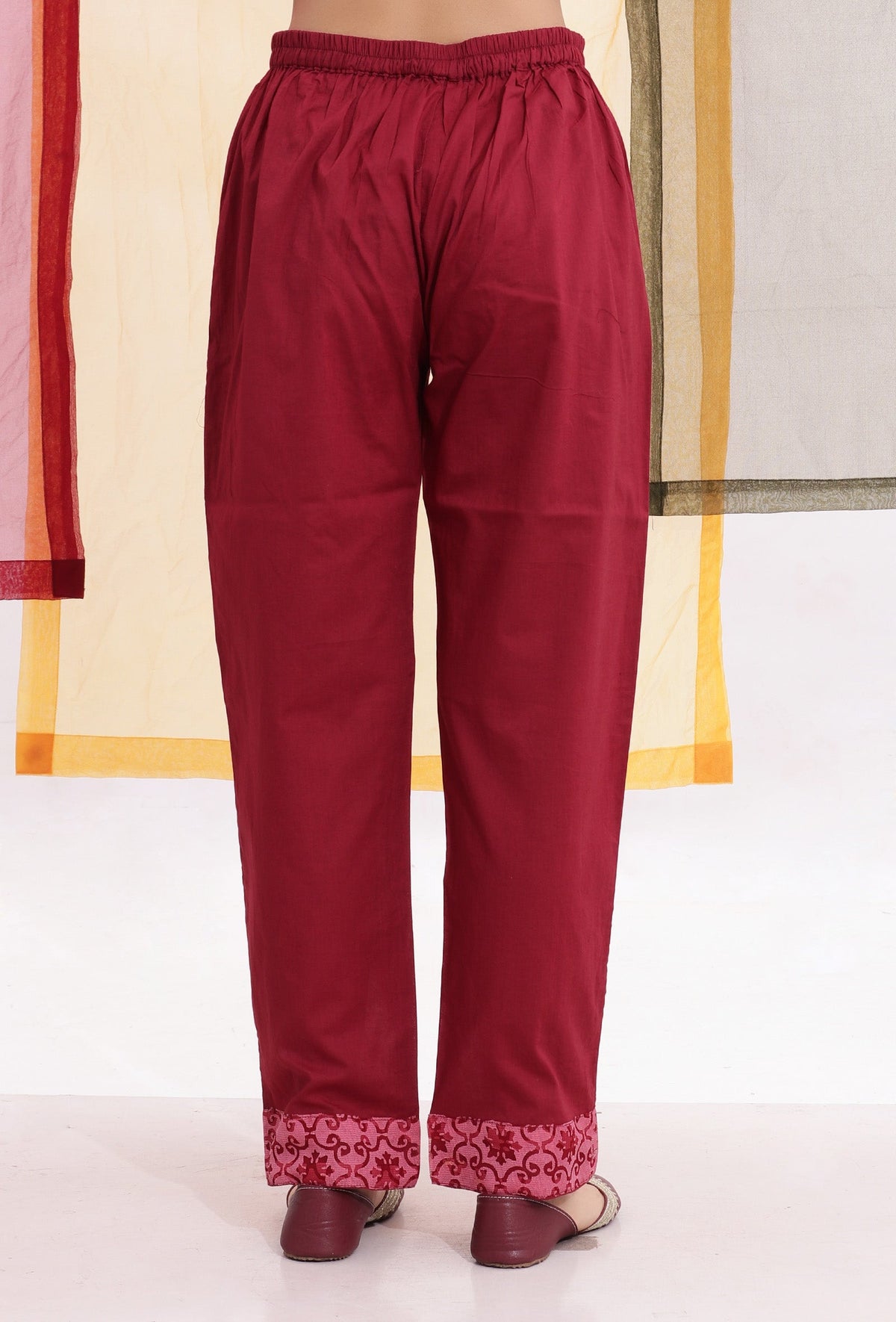 Carmine Red Cotton Straight Pants With Brasso Organza Border サイズ S