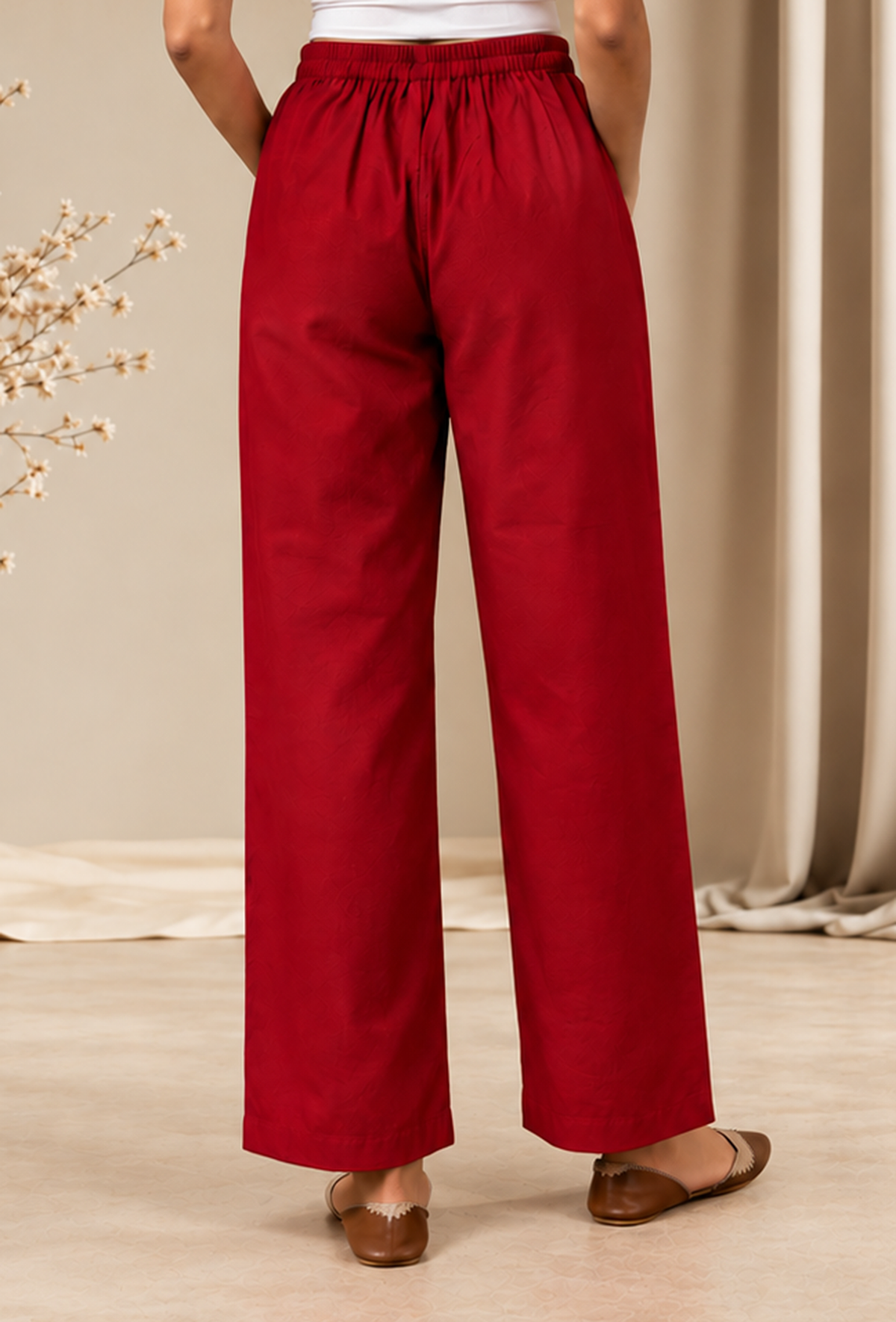 Ruby Red Cashmilon Straight-Fit Pants サイズ M