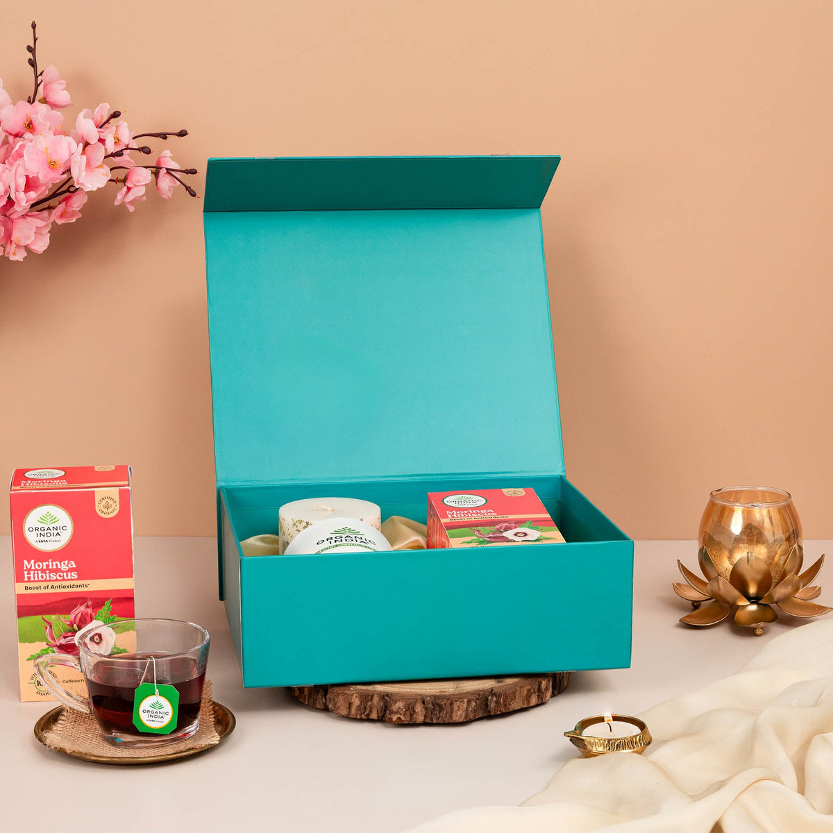 【Organic India】 Tea Wali Box|ティーワリ ボックス(モリンガ ハイビスカス ティー+陶器マグ+キャンドルのギフトセット)