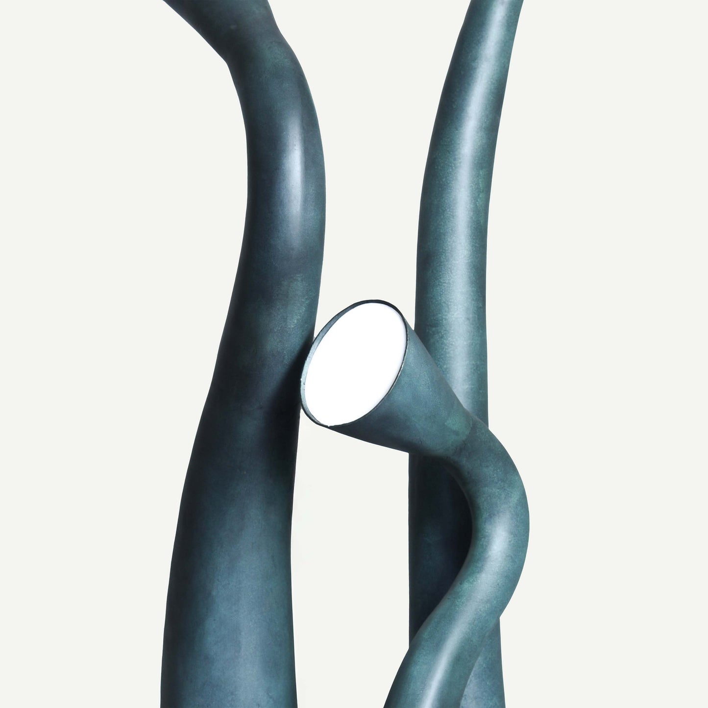 SUNFLOWER LIGHT METAL TOTEM 67.7(L) x 67.7(B) x 155(H)
