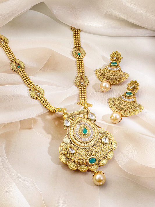 Emerald Studded Golden Necklace Set Green