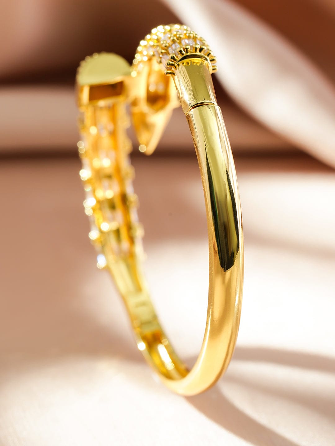 【Rubans】 22K Gold-Plated Luxurious Snake-Inspired Cubic Zirconia Bracelet|22Kゴールドメッキ ラグジュアリー スネーク キュービックジルコニア ブレスレット