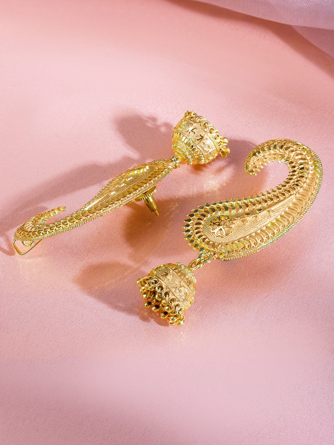 Golden Paisley Festive Ear-Cuff Jhumkas フリーサイズ