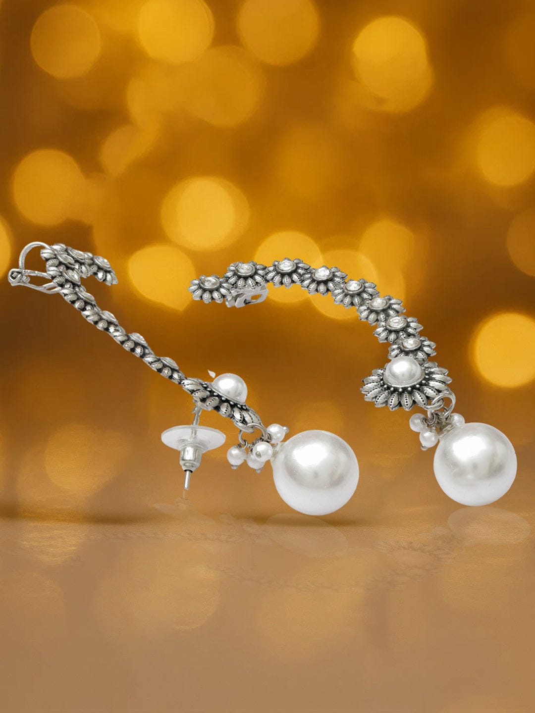 Oxidised Ear cuff With Pearl Drops フリーサイズ