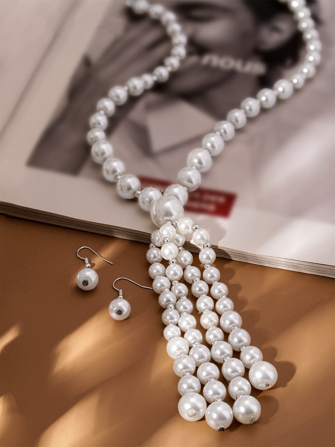 Ethereal Pearl Glow Necklace Set White